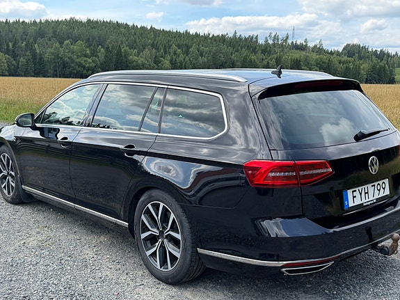 Volkswagen Passat 4 of 18