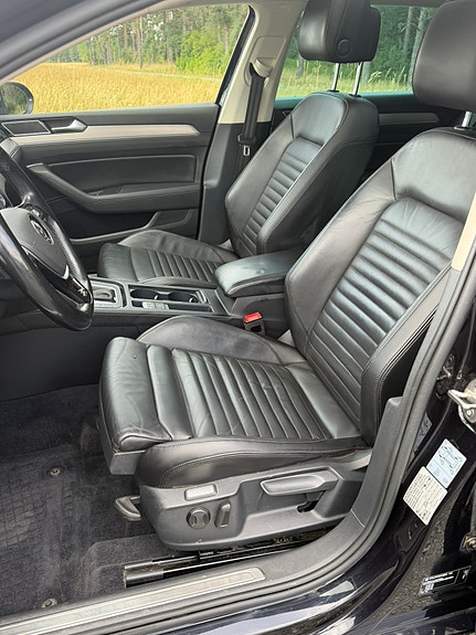 Volkswagen Passat 6 of 18