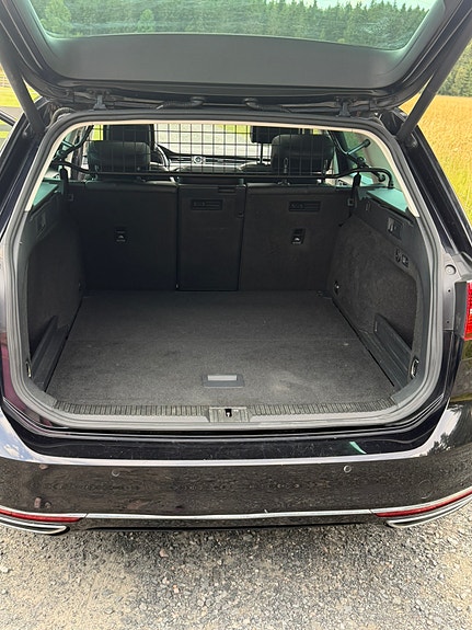 Volkswagen Passat 10 of 18