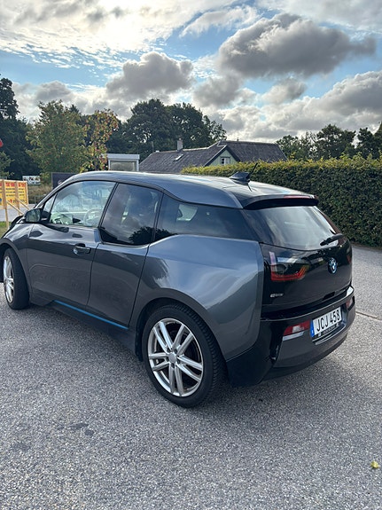 BMW i3 3 of 12