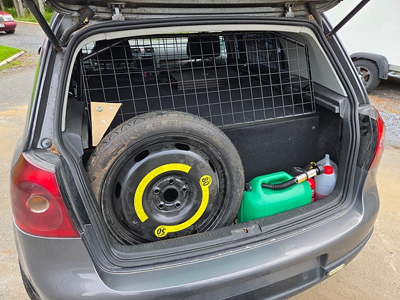 Volkswagen Golf V 6 of 8