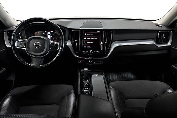 Volvo XC60 12 of 28