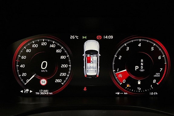 Volvo XC60 17 of 28