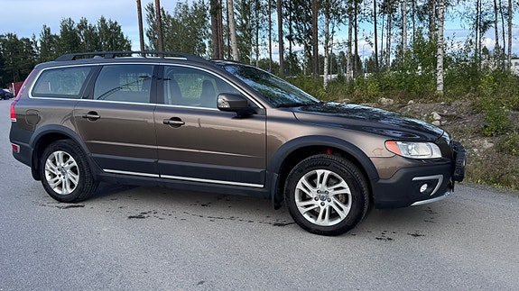 Volvo XC70 3 of 10