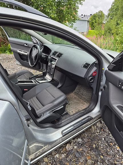 Volvo V50 8 of 8
