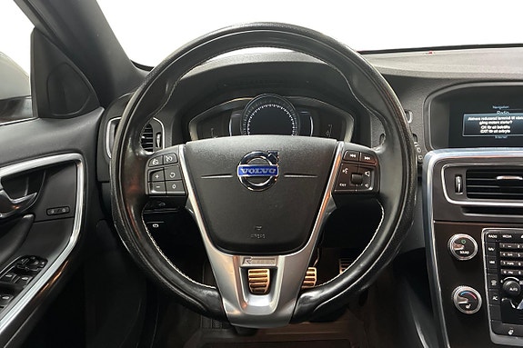 Volvo V60 16 of 27