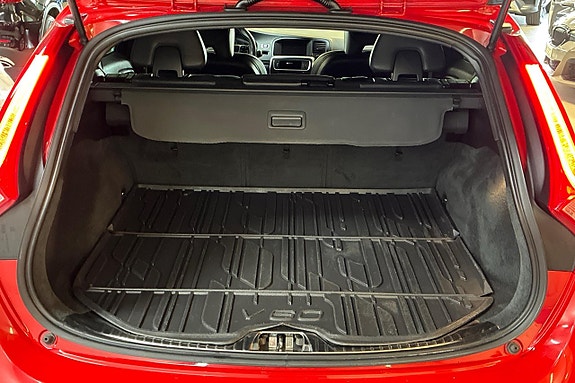 Volvo V60 10 of 27
