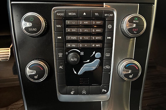 Volvo V60 22 of 27