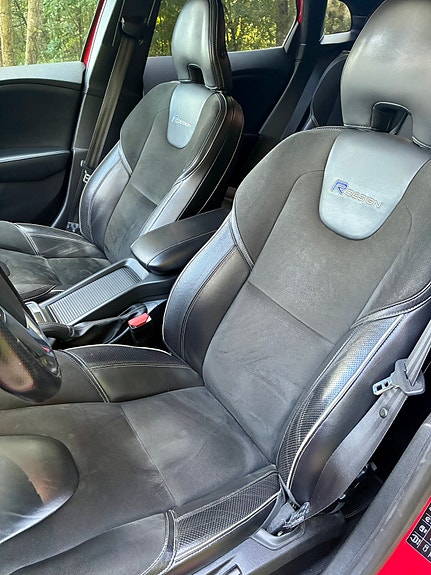 Volvo V40 6 of 14