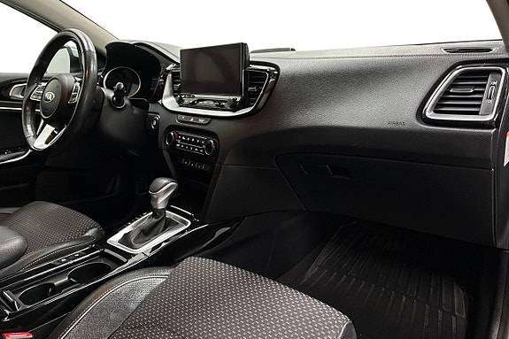 Kia Ceed 15 of 25
