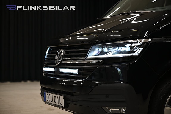 Volkswagen Transporter 23 of 30