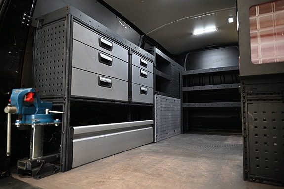 Volkswagen Transporter 16 of 30