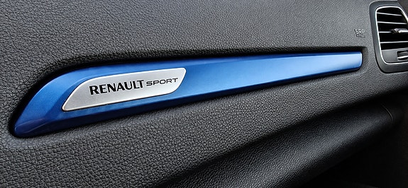 Renault Megane IV 10 of 12