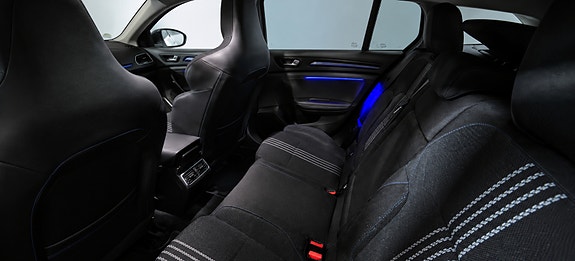Renault Megane IV 12 of 12