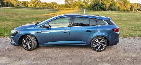 Renault Megane IV 4 of 12