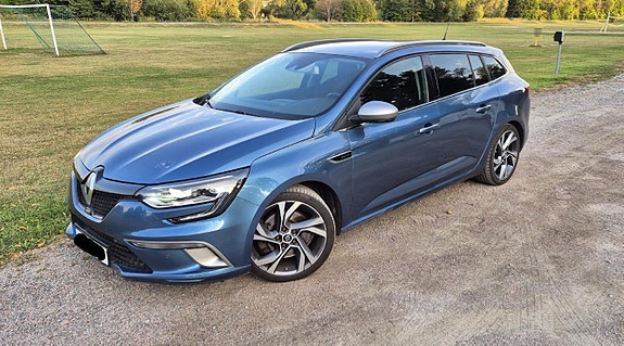 Renault Megane IV 2 of 12