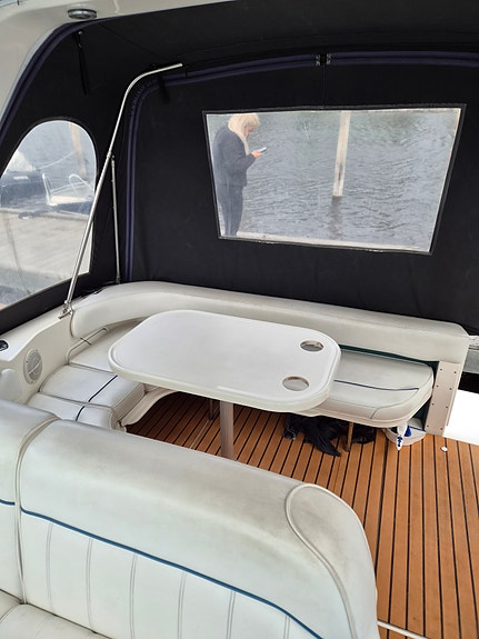 Sea Ray Sundancer 290 3 of 5