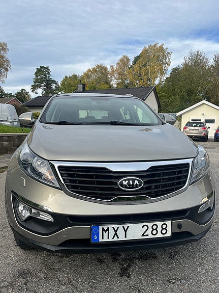 Kia Sportage 2 of 5