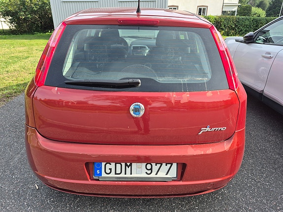 Fiat Grande Punto 2 of 9