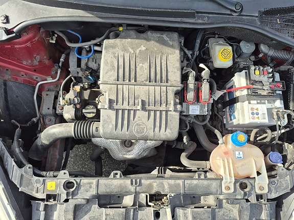 Fiat Grande Punto 7 of 9