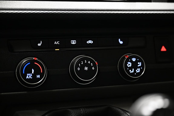 Volkswagen Transporter 18 of 26