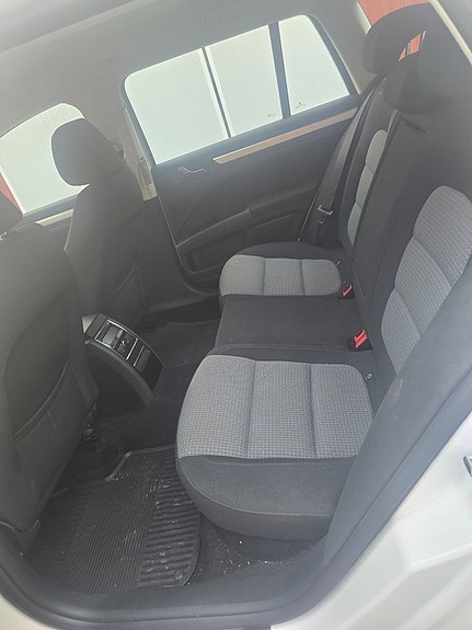 Skoda Superb 6 of 10