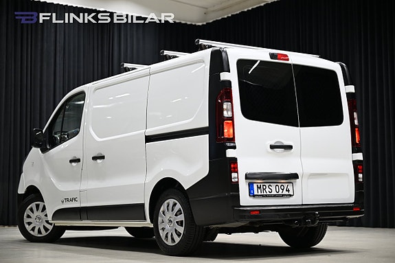 Renault Trafic 13 of 30
