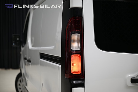 Renault Trafic 16 of 30