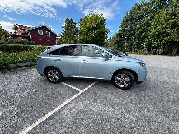 Lexus RX450h 2 of 10