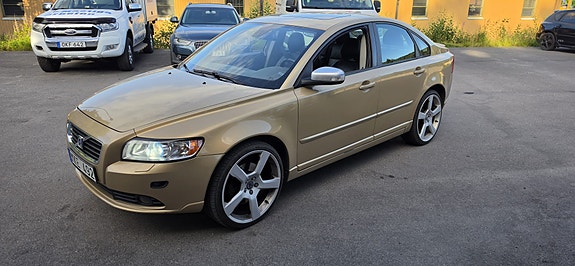 Volvo S40 7 of 12