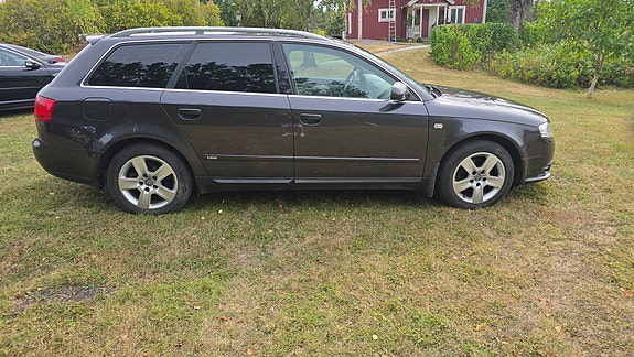 Audi A4 5 of 11