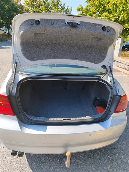 BMW 325i 5 of 11
