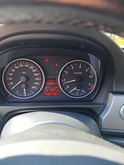 BMW 325i 10 of 11