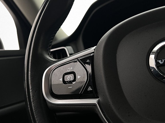Volvo V60 11 of 30