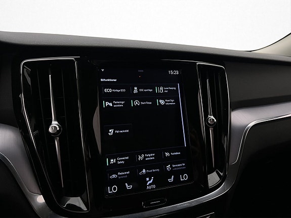 Volvo V60 16 of 30
