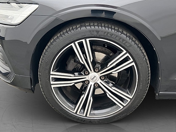 Volvo V60 27 of 30