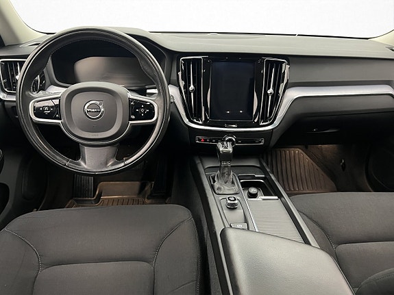 Volvo V60 10 of 30