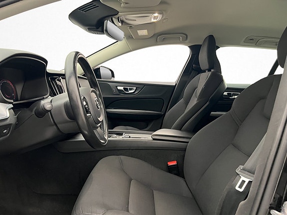 Volvo V60 9 of 30