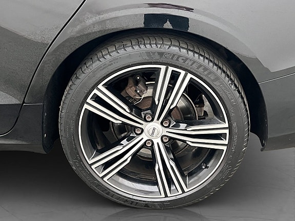 Volvo V60 28 of 30
