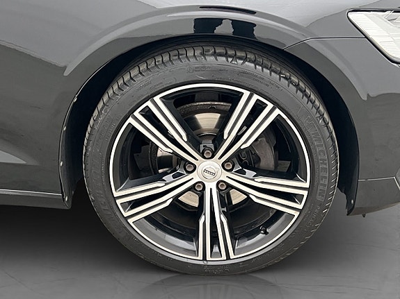 Volvo V60 30 of 30