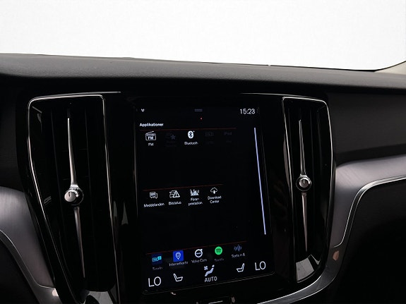 Volvo V60 17 of 30