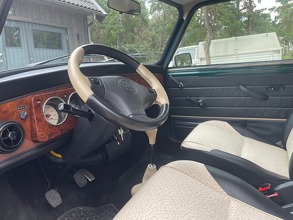 MINI Cooper 7 of 15