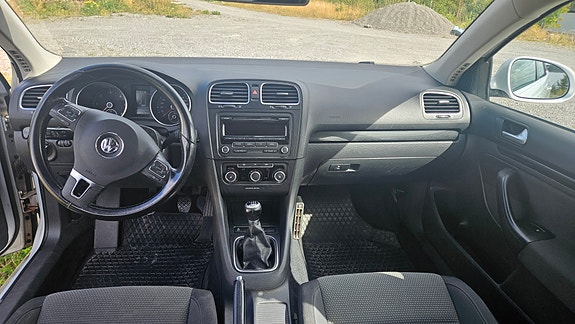 Volkswagen Golf VI 8 of 9