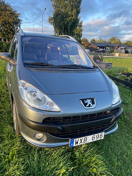 Peugeot 1007 3 of 8