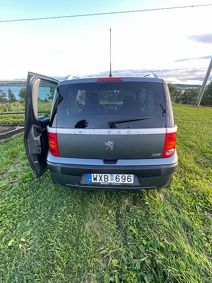 Peugeot 1007 4 of 8