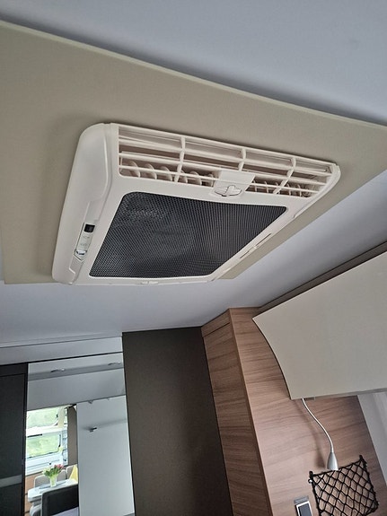 Adria Alpina 663 HT 663HT 16 of 19