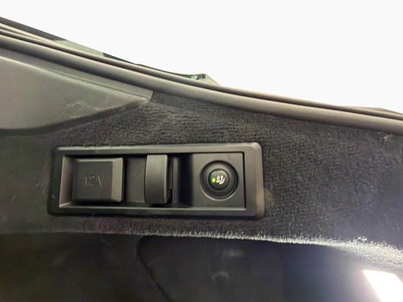 BMW i4 24 of 30