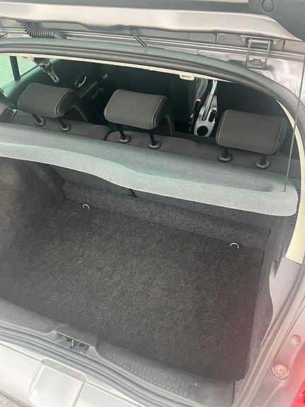 Renault Clio 13 of 15