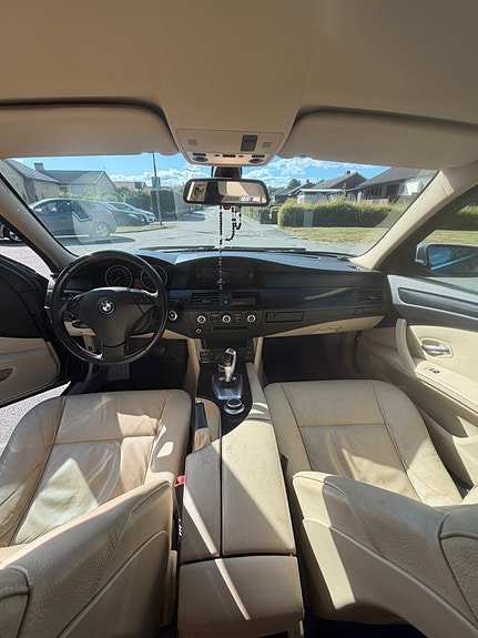 BMW 520d 5 of 6