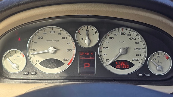 Peugeot 607 8 of 10